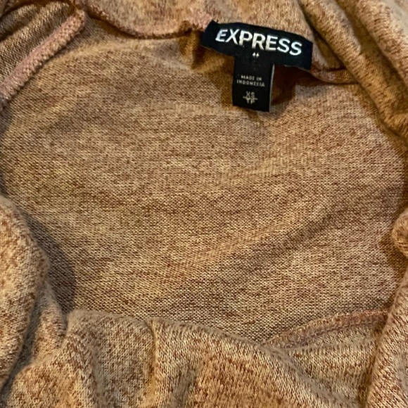Express Women’a Sweater - Picture 3 of 3